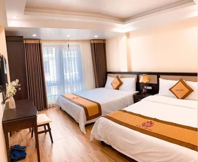 Tom's Hotel – Photos 16